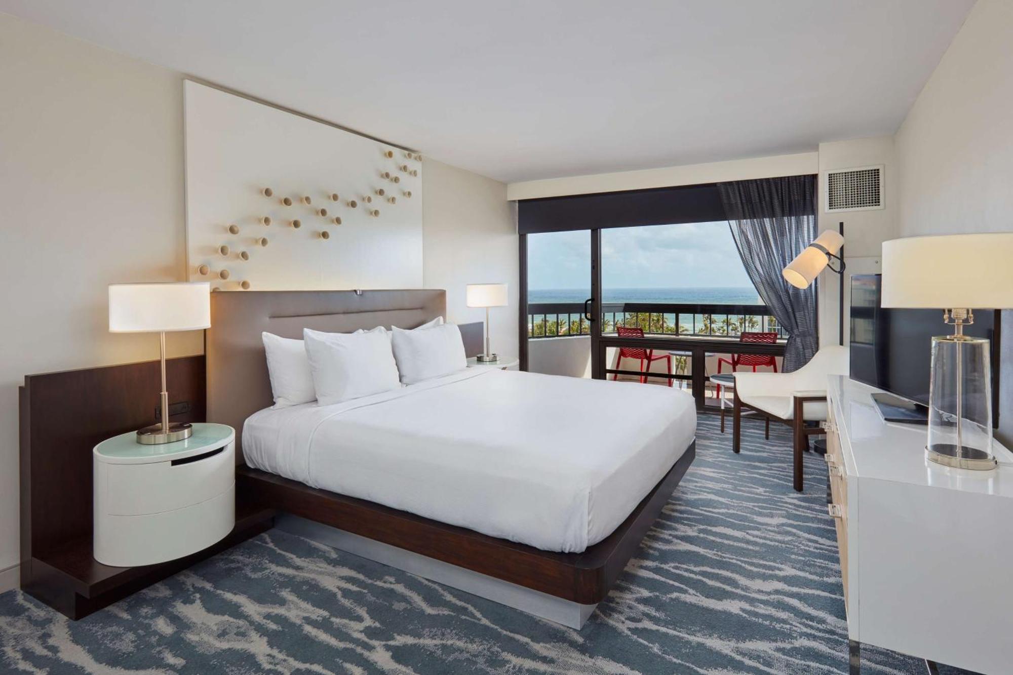 Waterstone Resort & Marina Boca Raton, Curio Collection By Hilton Exteriör bild