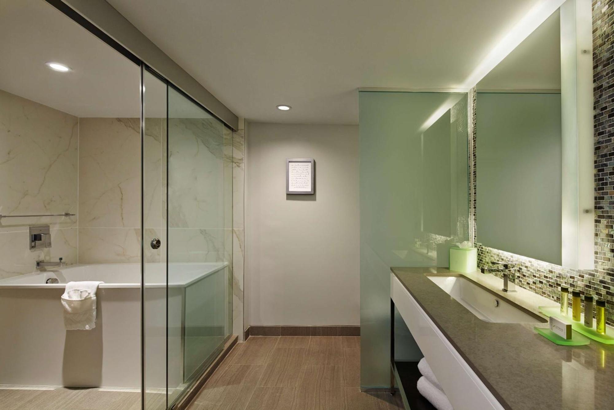 Waterstone Resort & Marina Boca Raton, Curio Collection By Hilton Exteriör bild