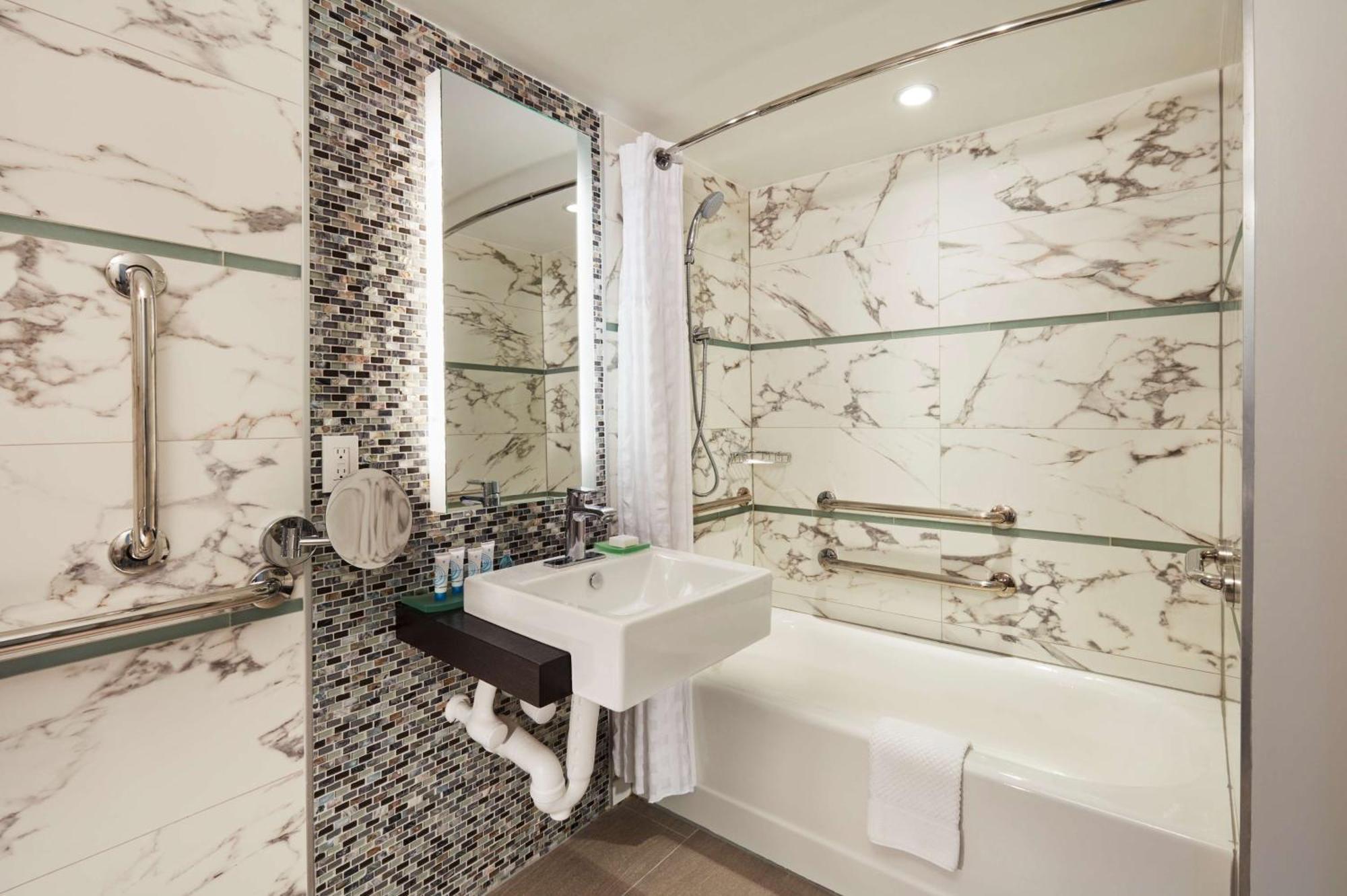 Waterstone Resort & Marina Boca Raton, Curio Collection By Hilton Exteriör bild